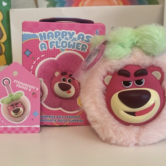 Miniso Lotso Strawberry Pendant - Picture 2 of 4